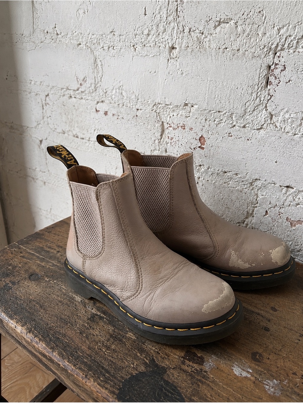 Dr. Martens 2976 Chelsea Boots Taupe Leather Gore Elastic Sz 5